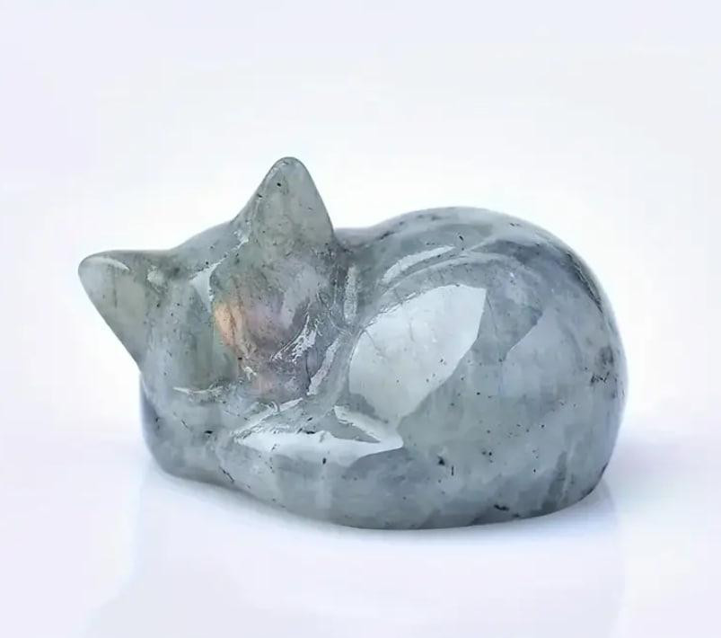 Фігурка сплячого кота з натурального лабродариту, 40 мм. Декоративна фігурка з натурального лабродар Київ - фото 1