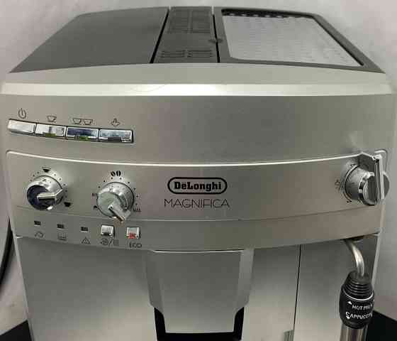 Кофемашина Delonghi Magnifica. Киев