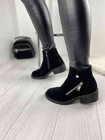 Черевики жіночі D and V чорні замшеві зимові висота 11см розмір 38 (2197) Коломия