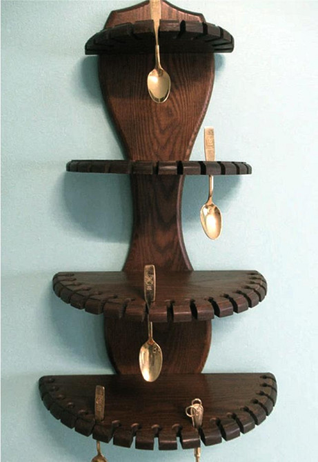 Полка для коллекции ложек 