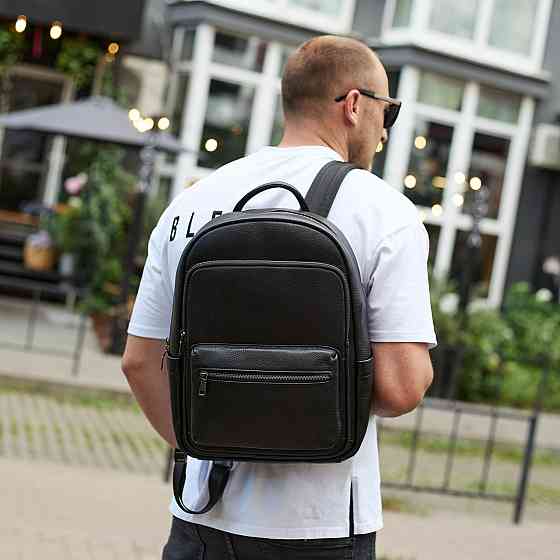 Чоловічий шкіряний рюкзак для роботи та подорожей, чорний Київ