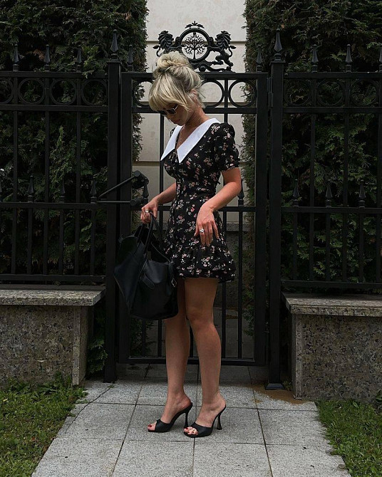 Женское принтованное мини платье на пуговицах с белым воротником турецкий штапель / софт 42/44, Черный Одесса - изображение 6