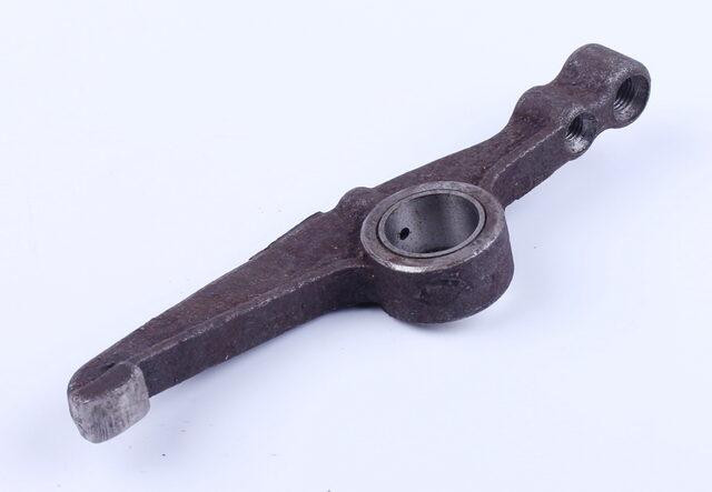 Коротно випускного клапана DL190-12 Хинтай 120 Мукачево - фото 1