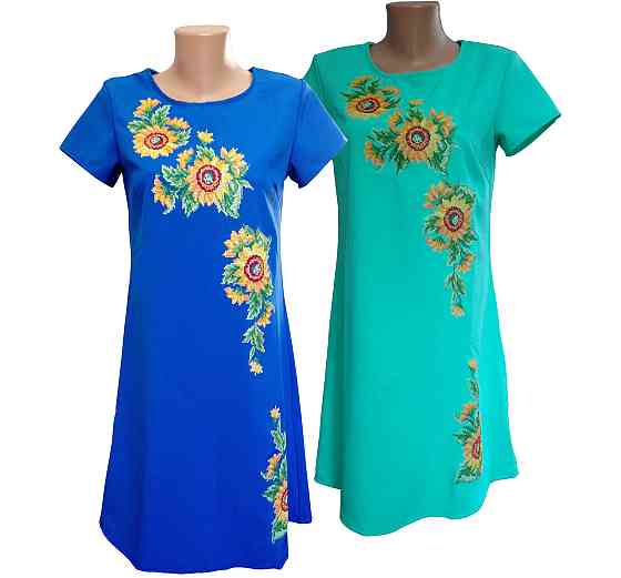 Яскра синє вишите жіноче плаття з соняшниковим орнаментом і вільним кроєм. 54 Київ