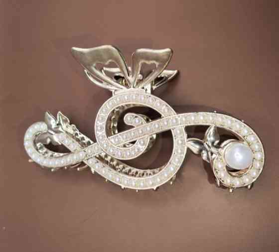 Шпилька-крабік для волосся "Нота з метеликом" Сміла