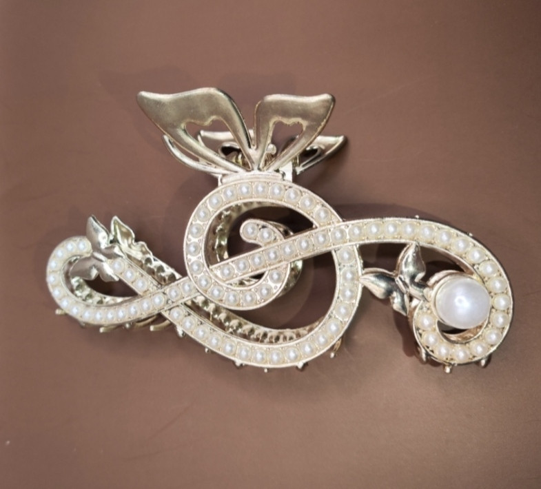 Шпилька-крабік для волосся "Нота з метеликом" Сміла - фото 3