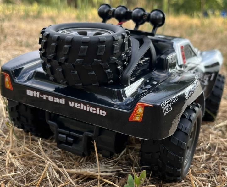 Машинка на пульту на радіокеруванні 1:18 2акумулятора в комплекті. Харків - фото 5