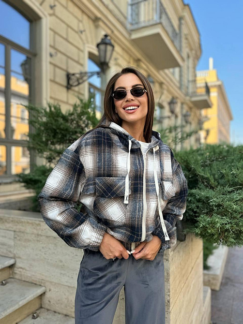 Жіноча кофта в клітинку на блискавці з капюшоном котон Коричневий, 42/44 Одеса - фото 1
