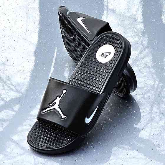 Шльопанці Nike Jordan Чорні Сланці Тапочки Білі Найк Жіночі (розміри: 36,37,38,39) Дніпро