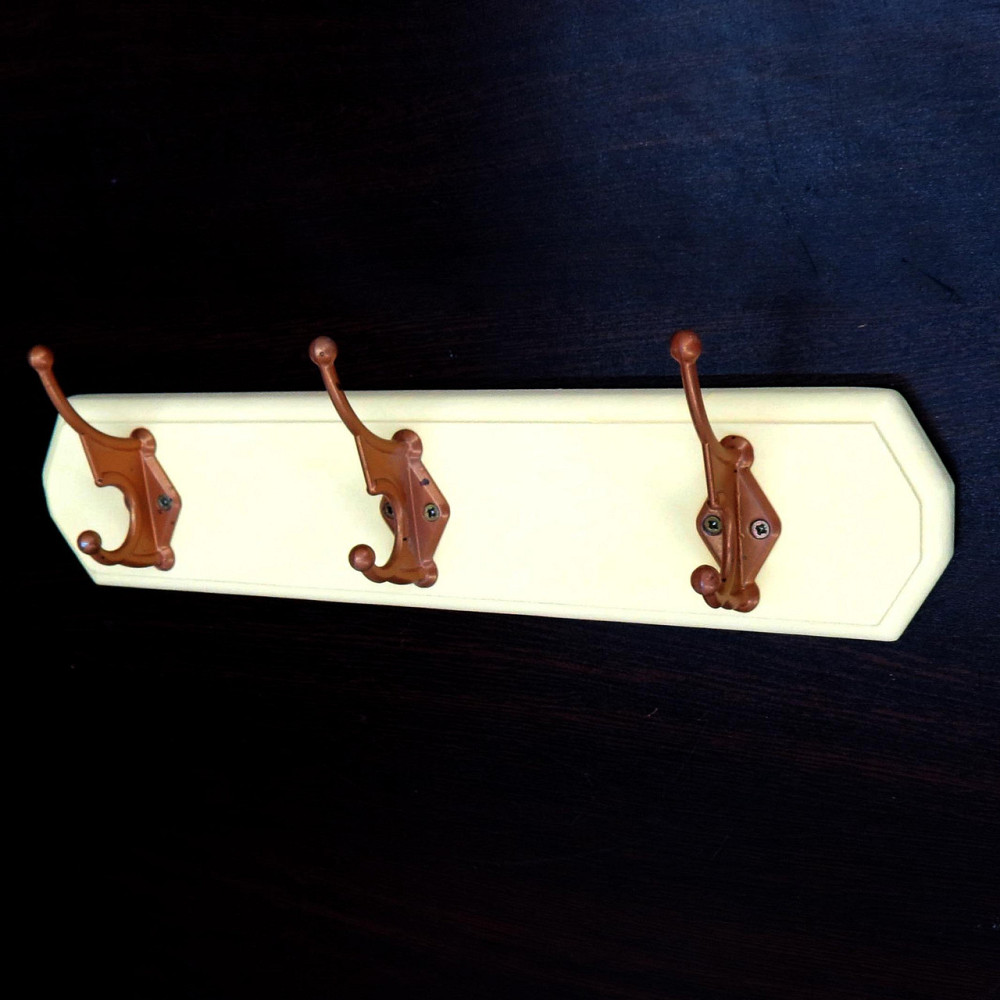 Вішалка для одягу "Гатіно 3" лимонад Миколаїв - фото 1