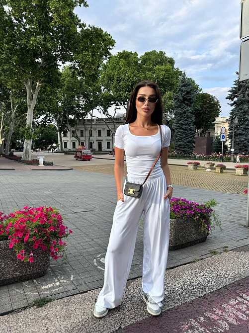 Жіночий трендовий костюм двійка з мʼякої натуральної тканини турецька віскоза Одеса - фото 1