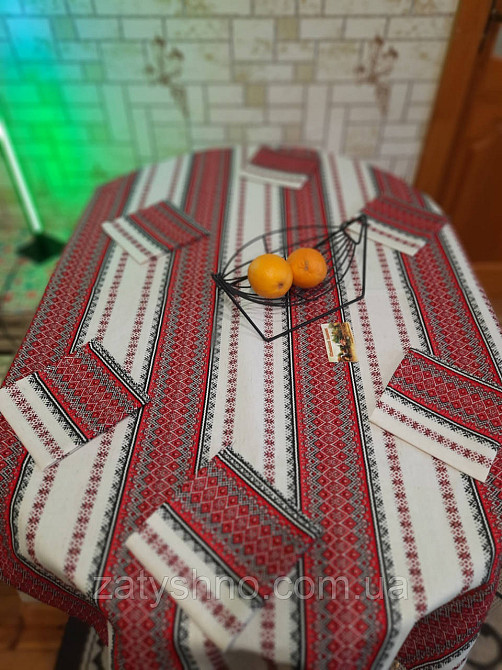 Червона скатертина вишита комплект Київ - фото 2