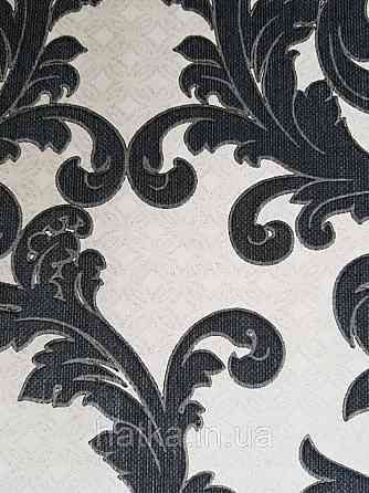 Шпалери вінілові на флізелін метрові Marburg Kingdom 31508 вензелі завитки чорні фон білий з сріблом Київ