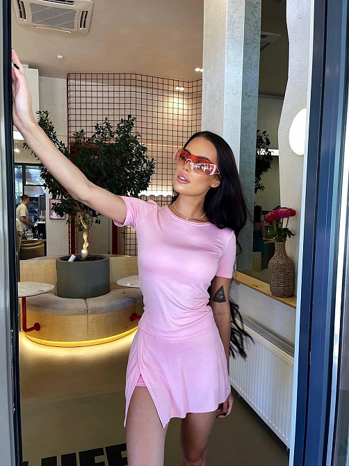 Жіночий базовий літній костюм-двійка: футболка + шорти-спідниця з кишенею турецька віскоза Барбі Одеса - фото 1