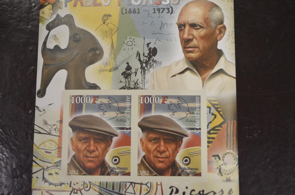 Кот-д’Ивуар. Личности. Марки. Блок. 2012 год (И) Полтава - изображение 1