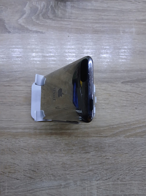 Б/У MP3-плеер Apple iPod Touch 3 A1318 64GB, Wi-Fi, оригинал, рабочее состояние Днепр - изображение 8