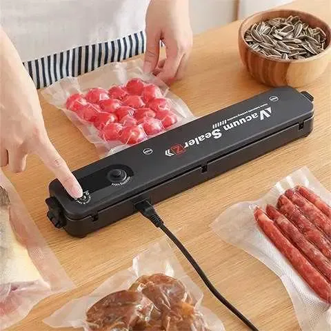 Вакууматор Vacuum Sealer вакуумный упаковщик для еды, бытовой вакууматор черный Коломия