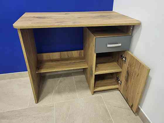 Маленький робочий письмовий стіл 90 см з тумбою та шухлядою для школяра підлітка студента Дуб Флагшток Львів