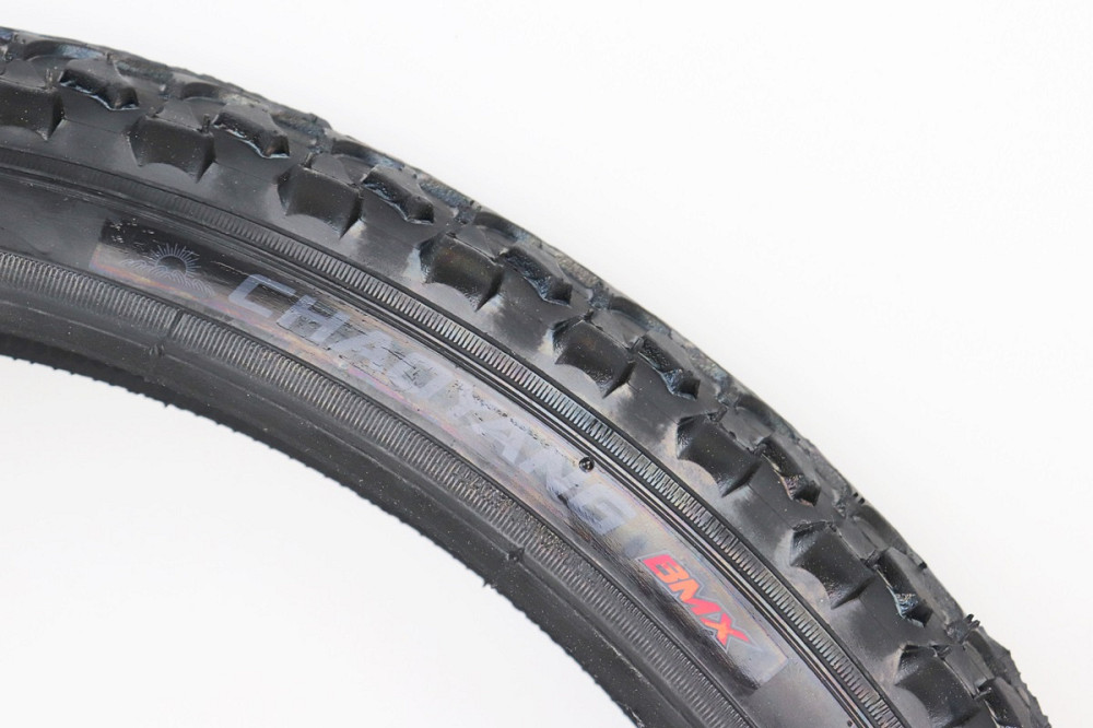 Шина 20"x2,125 (54-406) шипована H-518 Киев - изображение 3