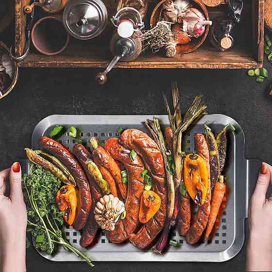 Перфорований вок-деко 41,8 x 2,5 x 25,3 см GRILLI 777625 Код: 013399 Рівне