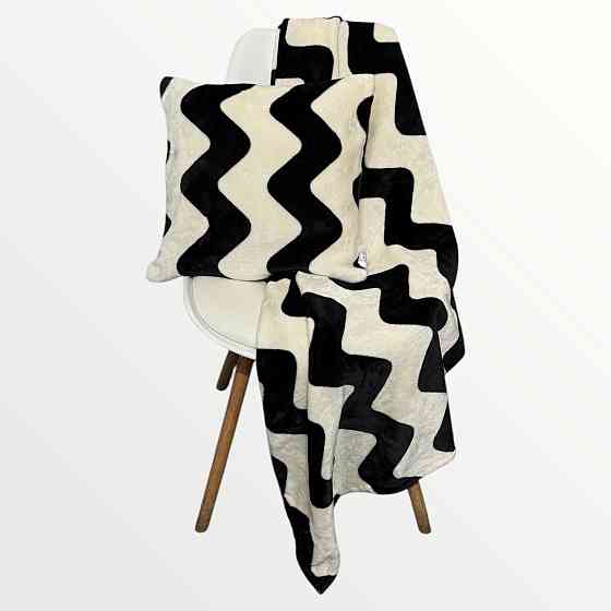 Ecotton Набір для подорожі Ecotton 2 в 1 Подушка 40х40 плед 110х140 Зіг-заг чорно-білий Киев