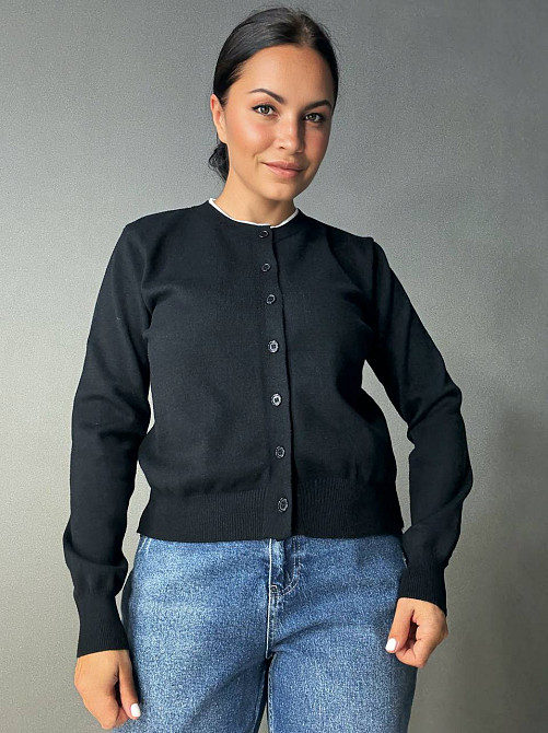 Кардиган жіночий Fancy Matinee 1527 на ґудзиках з контрастним коміром, чорний, one size Київ - фото 9