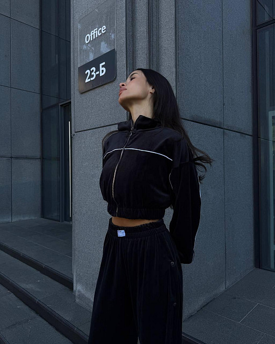 Женский теплый стильный костюм тройка из мягкого велюра. Черный, 46/48 Одесса - изображение 3