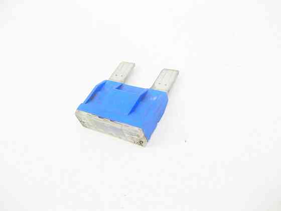 Mercedes-Benz  N000000000698 Запобіжник Maxi 60A синій ML W164 CL C215 S-class short W220 S-class long V220 C-Class Estate S204 C-Class W204 CL C216 S Одеса