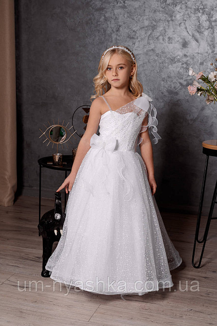 Длинное блестящее белое платье через одно плечо Кривой Рог - изображение 3