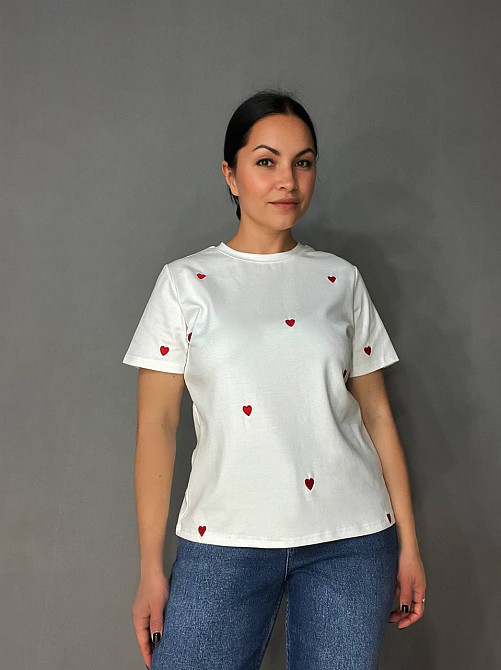 Футболка женская A-N 27008 базовая с вышивкой сердца, белый, one size Киев - изображение 5
