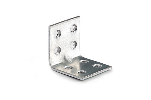 Угольник мебельный 30х30х30х2.0мм оцинкованная (пач. 50 шт.) APRO Ровно - изображение 1