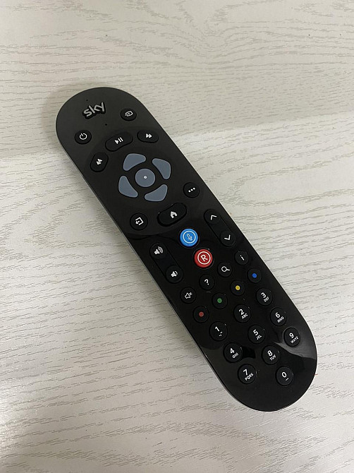 Б/В Голосовий пульт дистанційного керування Sky Q оригінальний, універсальний ІЧ-пульт, голосовий пошук Київ - фото 2