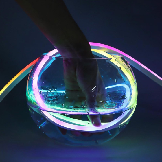 Розумна неонова стрічка RGB від USB, 5м, з Bluetooth + Пульт, SFK-11 / Гнучкий неон / Гнучка світлодіодна стрічка Київ