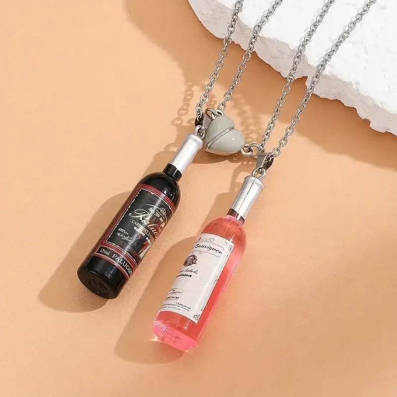 Парні підвіски “Пляшечки вина + серце, що світиться” — набір 2 кулонів Київ - фото 2