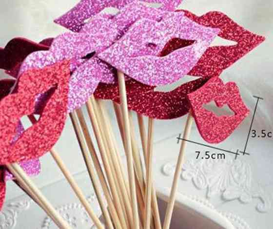 Фотобутафория Губы 10 штук 75 на 35 мм красно-розовый Киев