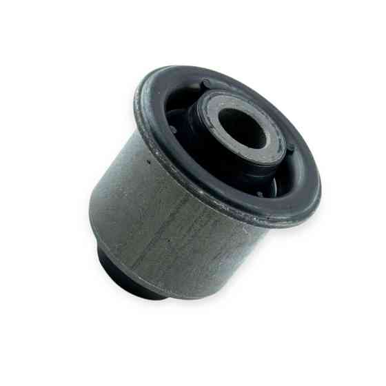 Сайлентблок переднего Ниссан Navara, Pathfinder верхний 05- рычага Мукачево