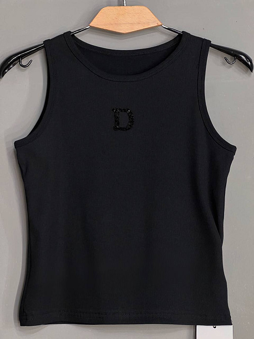 Майка жіноча A-N 27035 у рубчик з вишивкою літери D пайєтками, чорний, one size Київ - фото 11