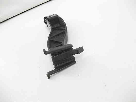 Mercedes-Benz  A2128852114 Кріплення заднього бампера знизу E-class W212 Одеса