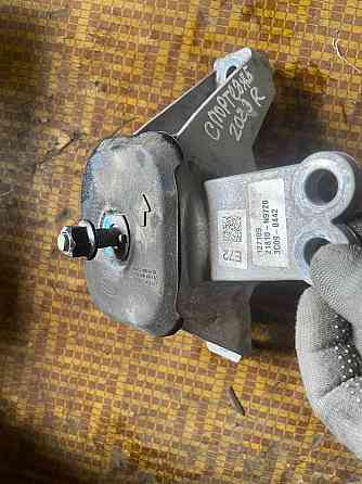 Опора двигателя Kia Sportage 2021–2025 (оригинал) Киев