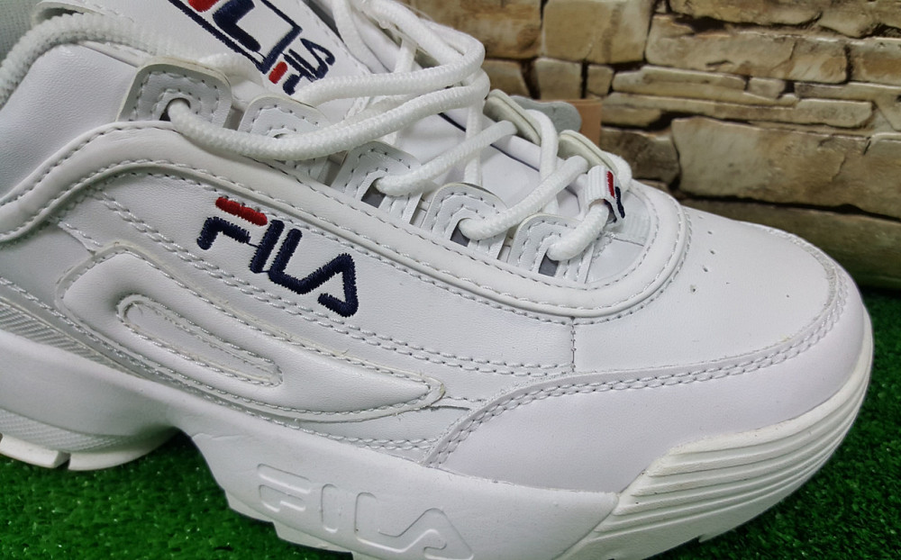 Женские кроссовки FILA Disruptor II 