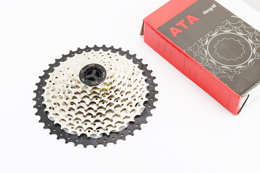 Касета 10зв. 11.13.15.18.21.24.28.32.36.42Т (трансмісія 1/2х10), сріблясто-чорна KDF-CS1042 Київ - фото 1