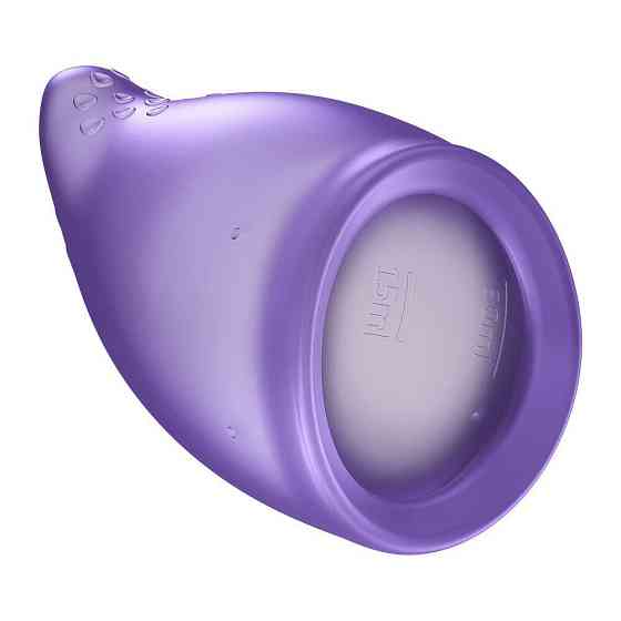 Менструальная чаша Fun Factory FUN CUP SIZE B Black Currant, многоразовая, диаметр 4,3 см, объем 30 мл Sex Aura Киев
