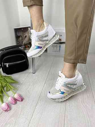 Lonza Кросівки жіночі LONZA F99632/1 білі (весна-літо, шкіра натуральна) (5180) лише 41р. Коломыя