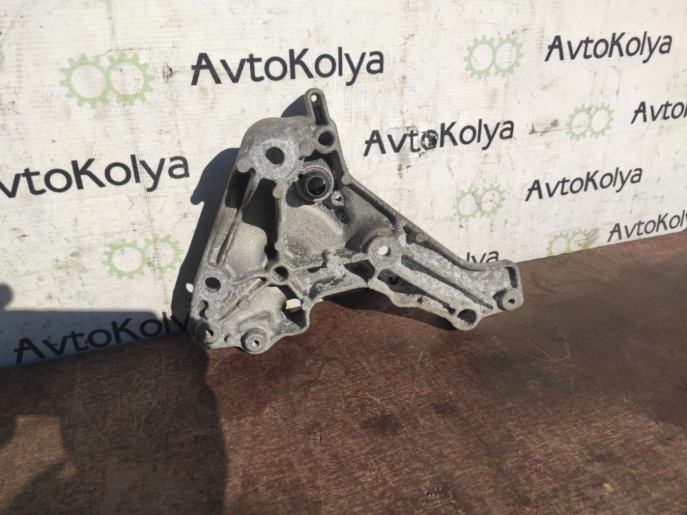 Подушка двигуна (опора) передня ліва Renault Trafic III 1.6 dci 2014-2021 (648606762R) Ковель - изображение 1