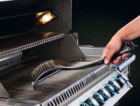 Щетка для чистки решеток, стальная с пластиковой ручкой Napoleon 62052 Код: 008066 Ровно