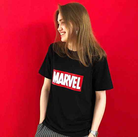 Чорна жіноча футболка MARVEL Чернівці