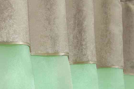 Кухонные шторы VR-Textil № 073к с ламбрекеном и подхватами салатовый с кремовымм 270х170 см (52-0270) Киев