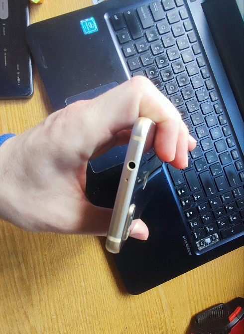 Смартфон ZTE Blade V9 3/32GB Gold Київ - фото 7