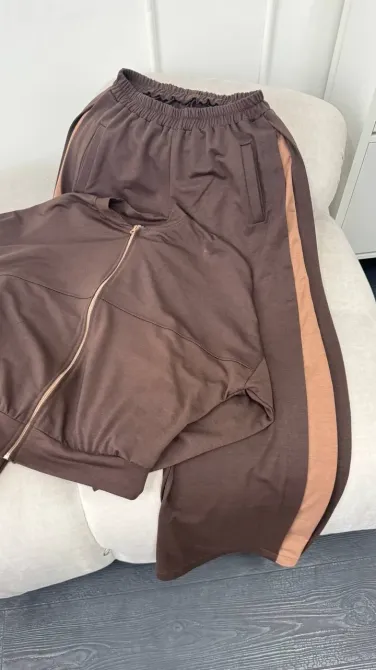 Жіночий спортивний костюм з лампасами — стильний повсякденний комплект Одеса - фото 3