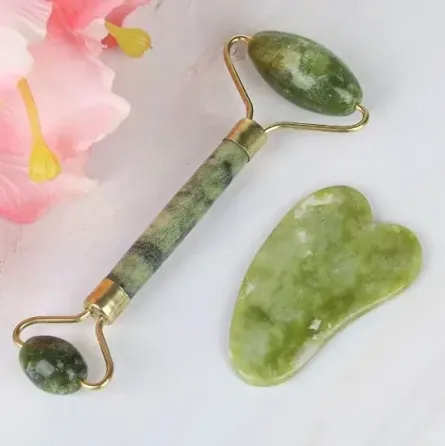 Массажный набор из натурального камня JADE ROLLER SET(anti-aging) роллер и скребок гуаша Киев